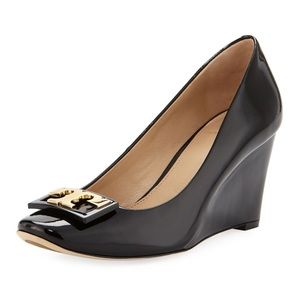 Rare BNIB Tory Burch Gigi Patent Leather 75mm Wedge Pumps! 👠